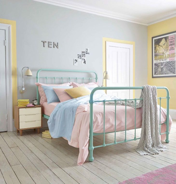 Five Ways To Brighten A Dull And Boring Bedroom