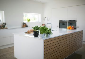 Modern Designer Kitchen in White and Wood